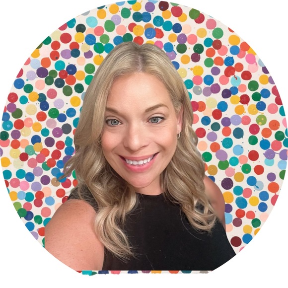 Meet your Posher, Monique - Picture 1 of 2